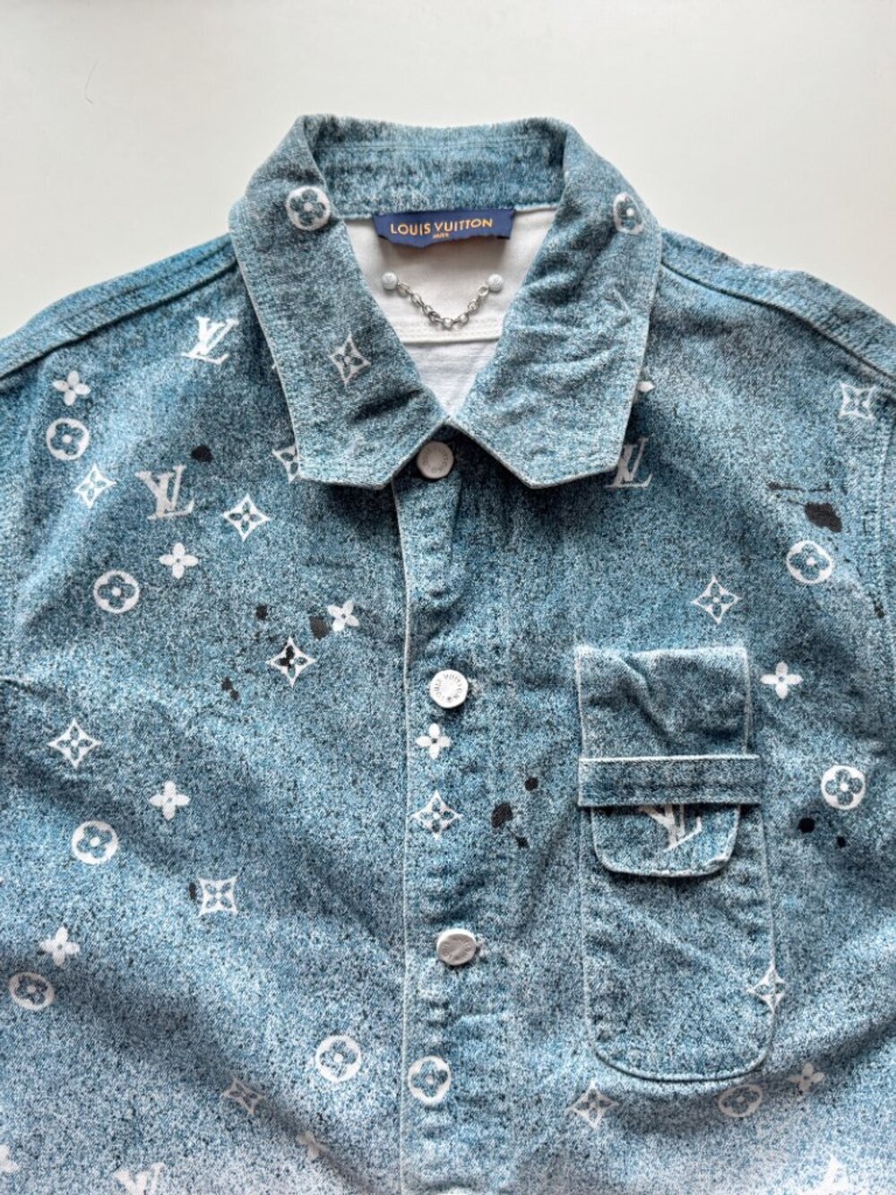 LOUIS VUITTON AW2020 Snowfall Gradient Ombre Logo Denim Overshirt, Size M - Picture 5 of 16